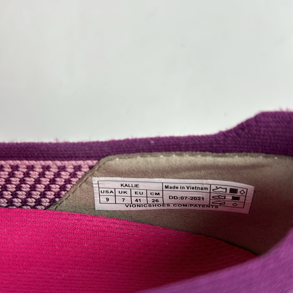 Like new Vionic "Kallie" Lightweight Comfort Shoe Slide Loafer Sport 9 - Picture 7 of 7